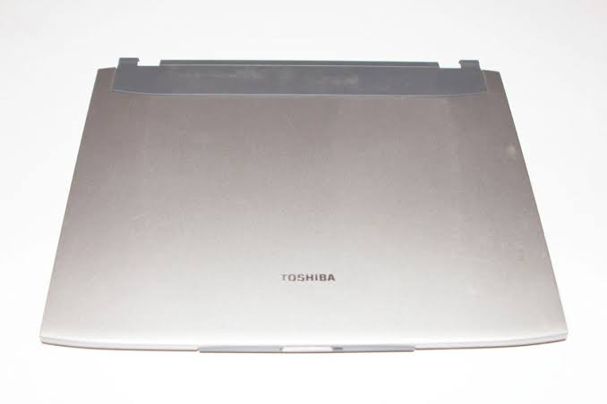 Toshiba Portege R830 Top Cover Housing Replacement