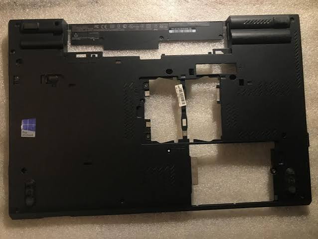 Lenovo ThinkPad W530 Bottom Base Housing Replacement
