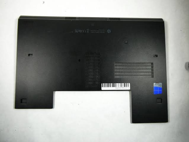 HP EliteBook 8470p Bottom Cover Replacement