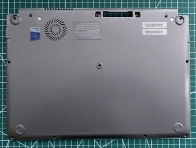 Toshiba Portégé Z30-A Bottom Bezel Housing Replacement
